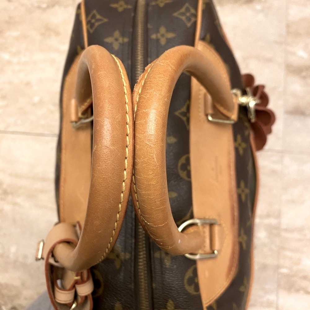 Louis Vuitton Vintage Monogram Canvas Deauville Bag - Rank B+ - Picture 2 of 14